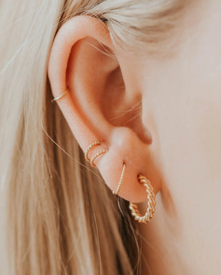 Hello Adorn - Tiny Hoops Earrings 9mm