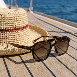 Coast Tortoise Brown Gradient Sunglasses // DIFF
