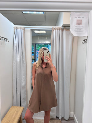 Jenny Sleeveless Collared Mini Dress Mocha
