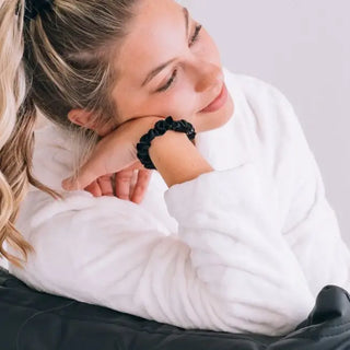 Silk Hair Scrunchie - Black // Teleties