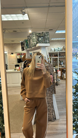 Mikos Travel Wide Leg Pants - Mocha // Perfect White Tee