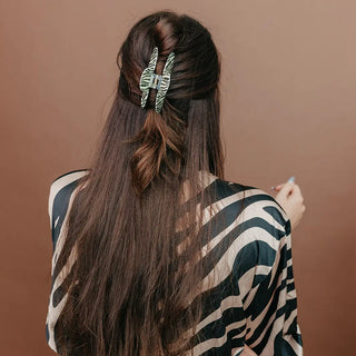House of Her Zebra Acetate Claw Clip - Kaxi