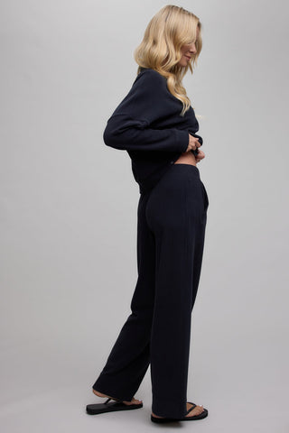 Brushed Fleece Pant - Black // Barefoot Dreams