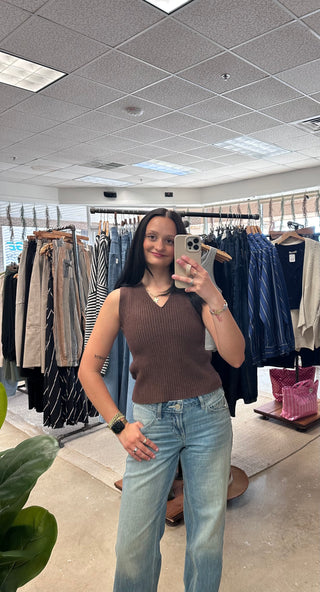 Devi Ribbed V-Neck Sleeveless Knit Top - Chocolate