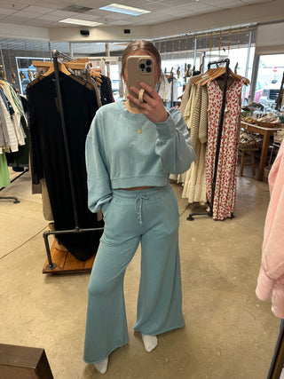 Nara Semi-Cropped Crewneck and Wide Leg Pants- Winter Sky