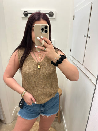 Allende Vest Top Sweater- Camel