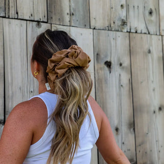 Kaxi Suede Jumbo Scrunchie