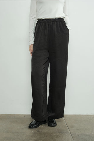 Shelly Crinkle Relaxed Pants Black