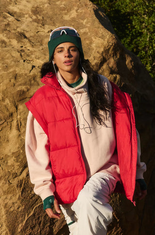 In a Bubble Puffer Vest / Cranberry / Free People