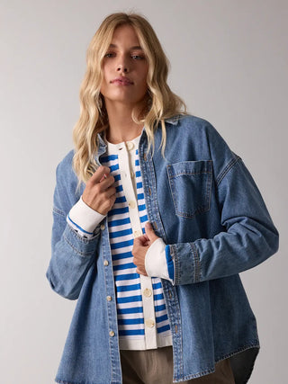 Daisy Washed Button-Up Denim Top / Medium Denim