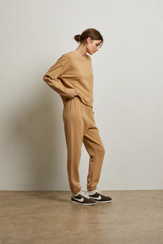 Stevie Cotton Fleece Sweatpant - Suede | Perfect White Tee