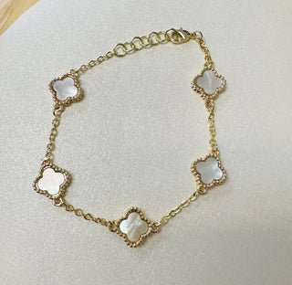 Evaline Clover Bracelet - Mother of Pearl