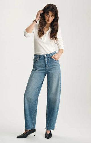 Nica Crop High Rise Crop Barrel - Light Brushed Classic Blue