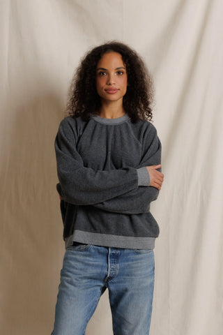 Oversized Ziggy Reverse Crewneck - Dark Heather Grey // Perfect White Tee