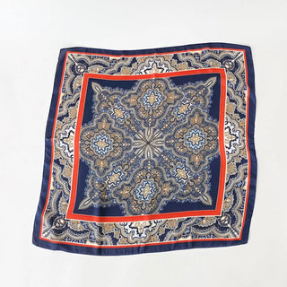 Alice Square Scarf // Pretty Simple