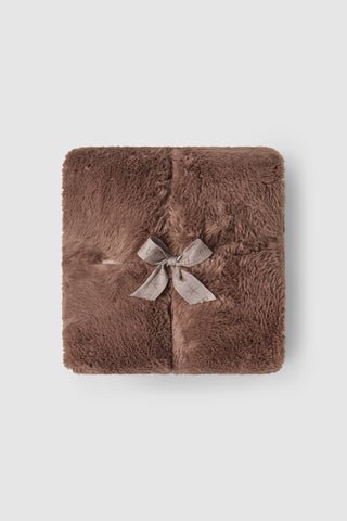 Cloud Faux Fur Throw - Sable // Barefoot Dreams