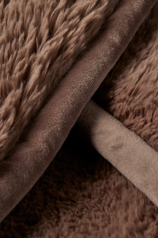 Cloud Faux Fur Throw - Sable // Barefoot Dreams
