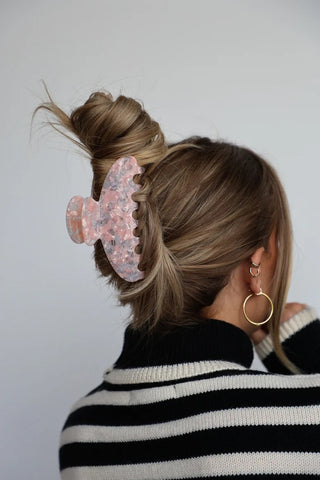 Kaxi Oversized Acetate Claw