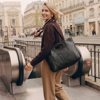 Orly Milled Leather Tote Bag - Black // Latico Leathers
