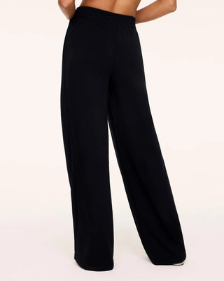 AirEssentials Petite Wide Leg Pleated Trouser // Very Black // Spanx