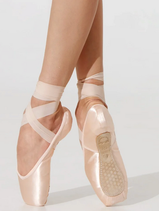 Pointe Shoe Fittings