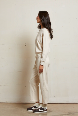 Jamaica Beach Fleece Straight Leg Drawstring Pant  / Sugar / Perfect White Tee