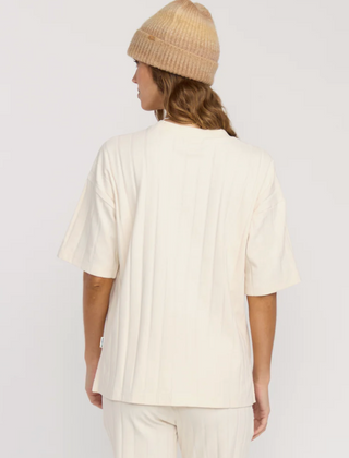 Cass Short Sleeve Top / White Cap / Billabong
