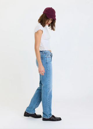 Rebel Mid Rise Slim Straight - On Repeat // DAZE