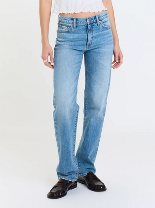 Rebel Mid Rise Slim Straight - On Repeat // DAZE