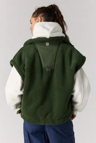 Scout it Out Fleece Vest - Ivy // Free People