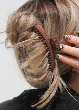 Kaxi Matte Midi Hold Everything Claw Clip
