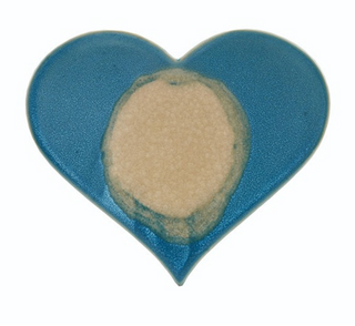 Stoneware Glazed Heart-Shaped Trivet