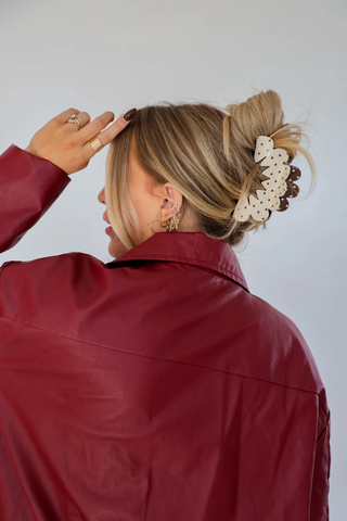 KAXI  Oversized Brown and Cream Petal Arch Claw