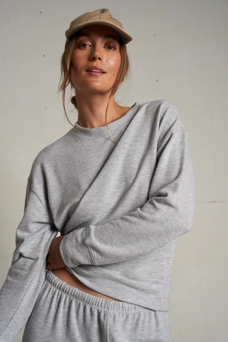 Selma Brushed Sweater Pullover - Heather Grey // Perfect White Tee