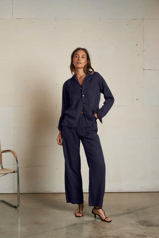 Hana Tencel Pull ơn Pant / Navy / Perfect White Tee