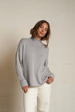 Nova Cotton Cashmere Mock Neck Sweater / Heather Grey / Perfect White Tee