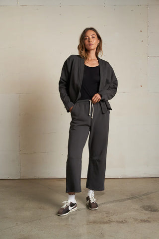 Olivia Fleece Cardigan / Vintage Black / Perfect White Tee