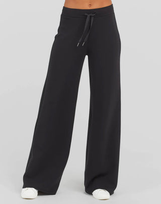 SPANX Air Essentials Wide Leg Pant - Very Black