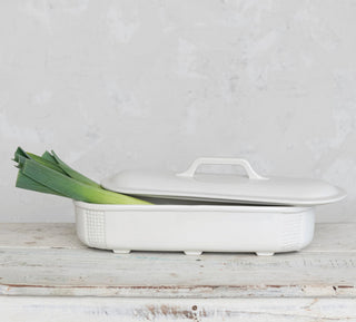 2 Quart Debossed Stoneware Baking Dish w/ Lid, Matte White