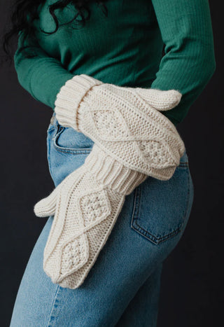 Holly Cable Knit Mittens