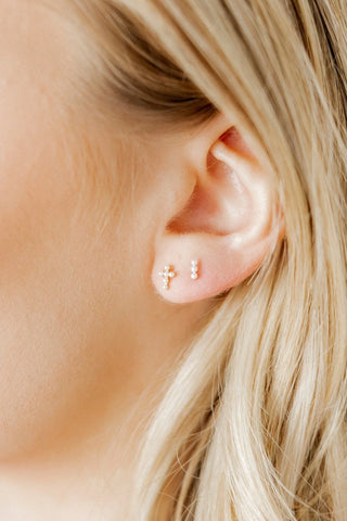 Janie Pearl Screwback Stud Earrings // LinnyCo