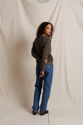 Ziggy Fleece Cotton Sweatshirt - Dark Olive // Perfect White Tee